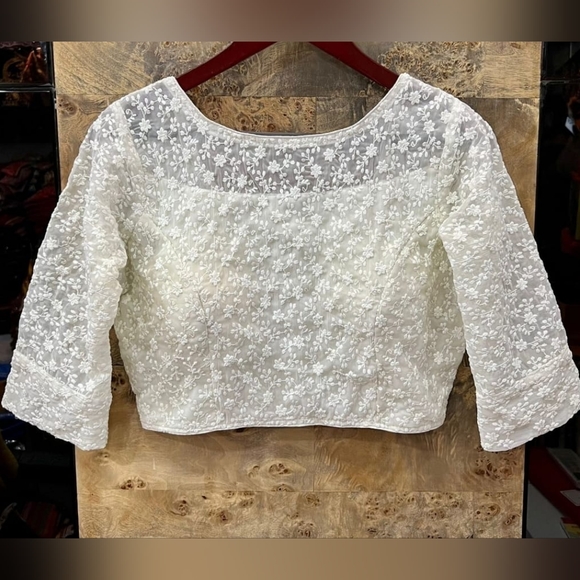 NWT: Readymade Stitched Blouse White Embroidered with Sequins 34"-42" S… - Picture 4 of 9